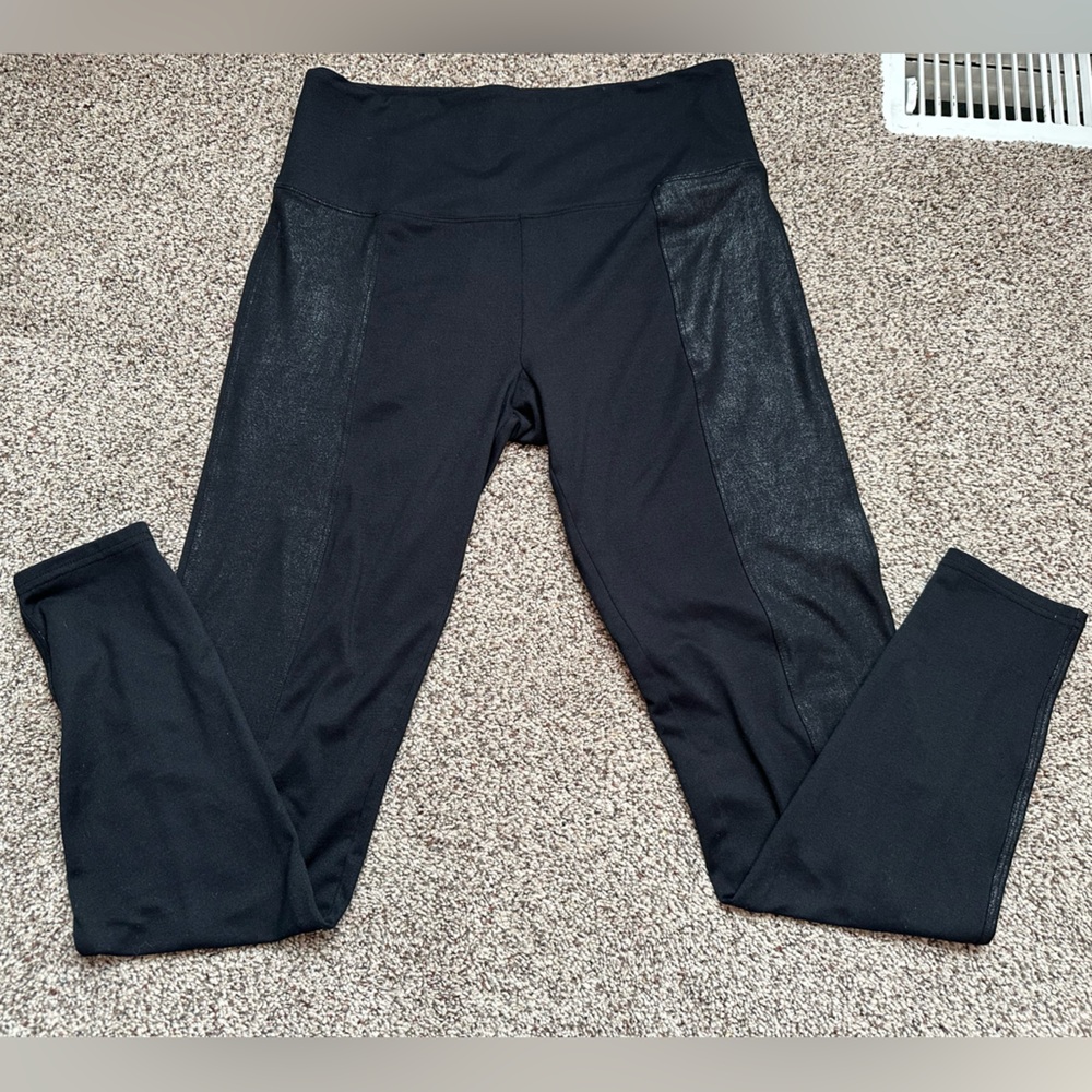 Spanx Black Leggings with Shinny Black faux Leather Side Panels Large